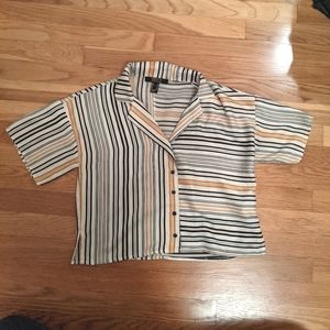 Cropped short sleeve button up